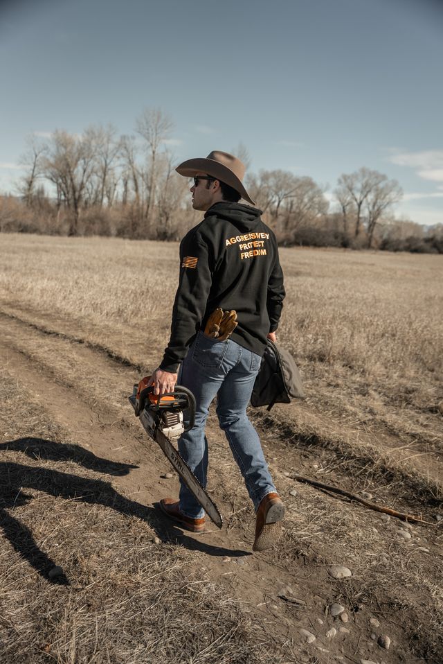 Hoodie walking chain